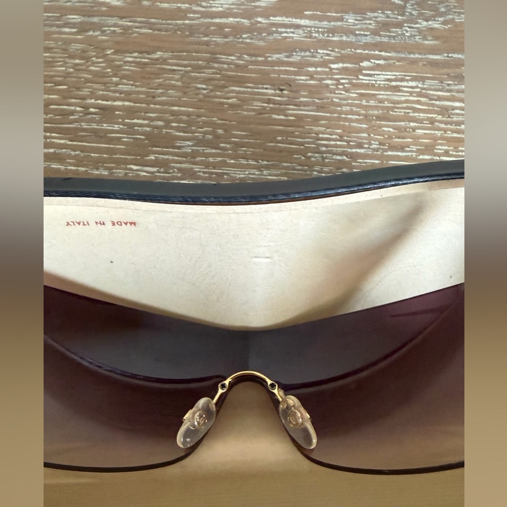 CHANEL Black Frame Brown Gradient CC Logo Rimless Sunglasses - Picture 10 of 11